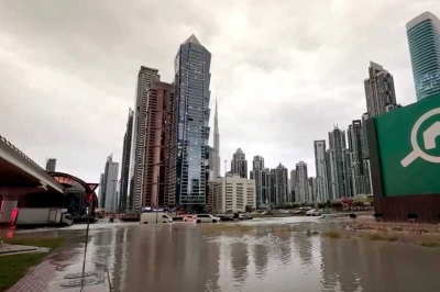 Дубай затопило из-за сильных дождей
